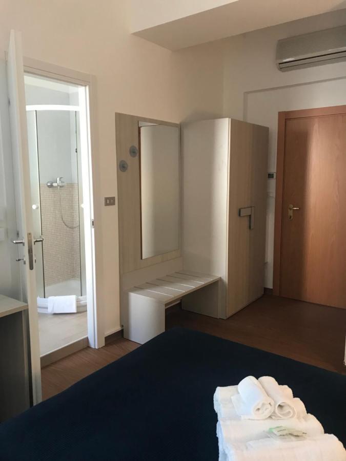 Augustus Hotel 3*